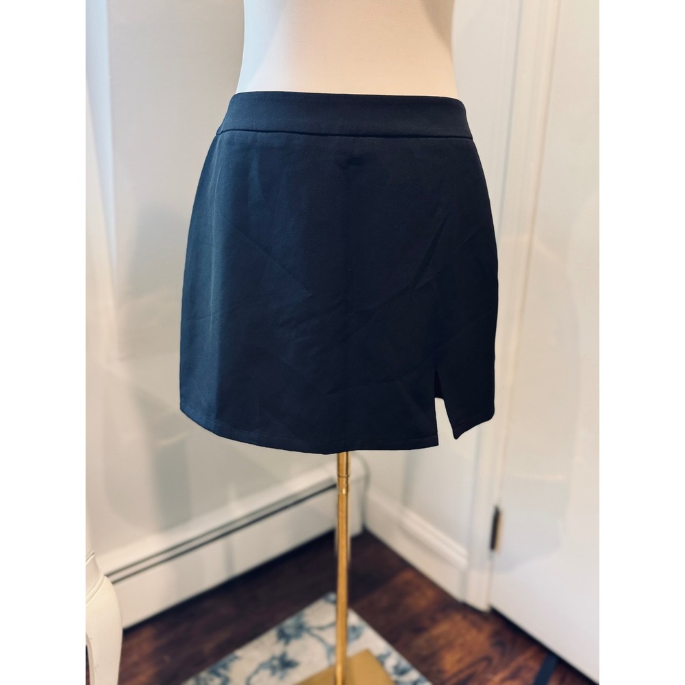 SNDYS Black Lined Mini Skirt with Side Slit Size Large